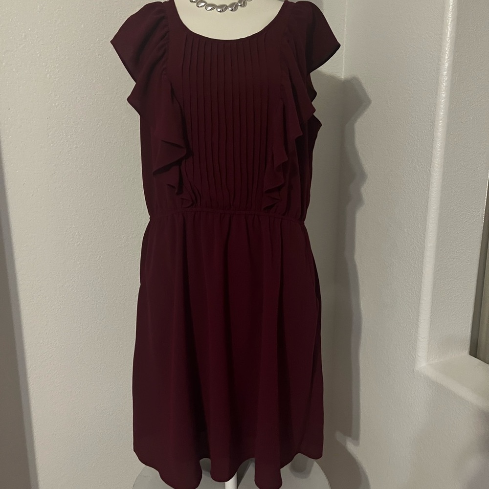 Nice Burgundy/plum dress w/pockets.  Excellent condition